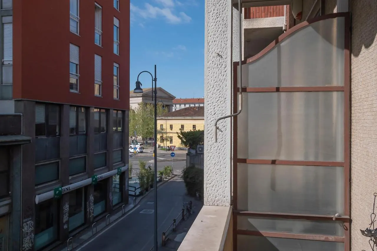 Apartman Luxury Flat Between Navigli And Duomo - Sambuco Milánó