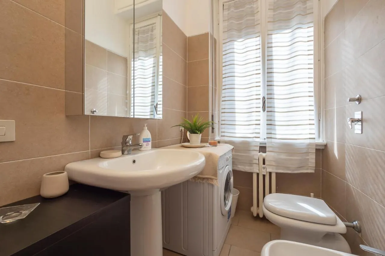 Apartman Luxury Flat Between Navigli And Duomo - Sambuco Milánó